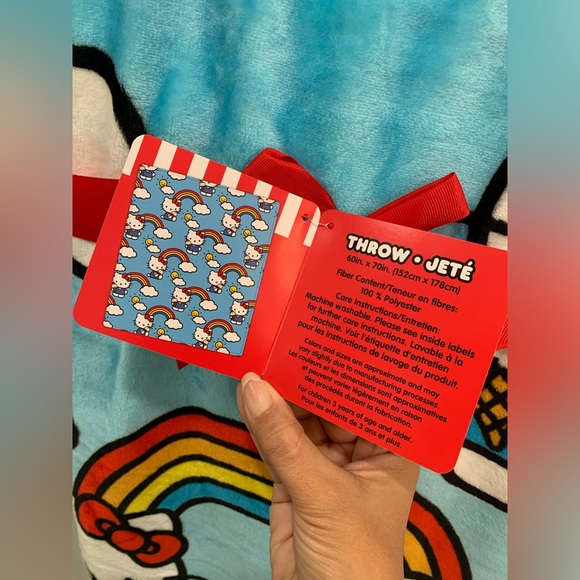 🌈 🧸 NWT Hello Kitty 🌈 Cute Ice Cream & Rainbows Twin Throw Blanket 🌈🧸 - Picture 5 of 7